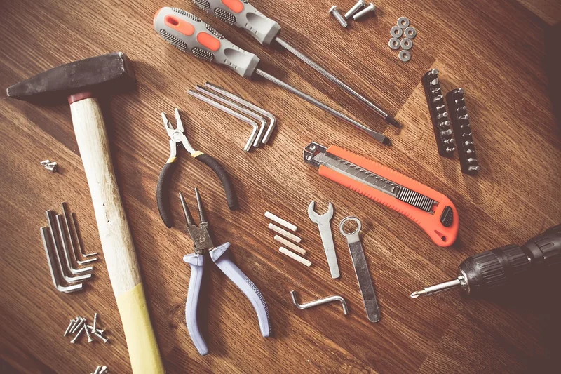 Outils et matériaux : ne commencez pas sans cette liste