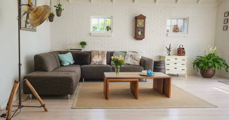 Horloge murale salon : 12 modeles qui transforment votre deco